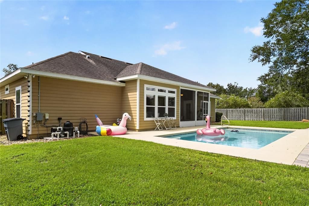 For Sale: $459,900 (3 beds, 2 baths, 2174 Square Feet)