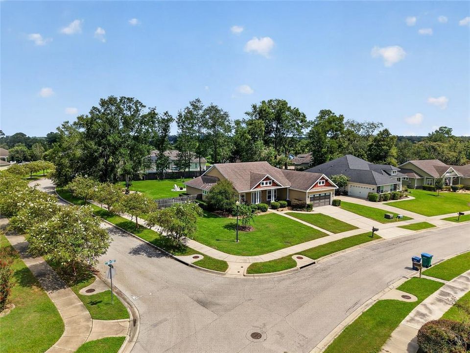 For Sale: $459,900 (3 beds, 2 baths, 2174 Square Feet)