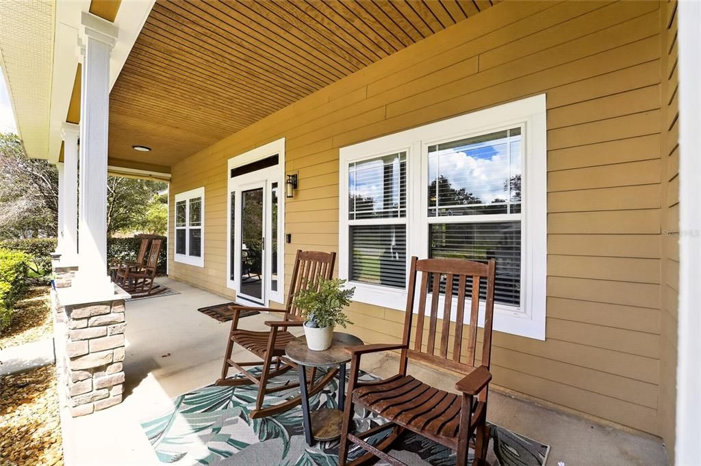 For Sale: $459,900 (3 beds, 2 baths, 2174 Square Feet)
