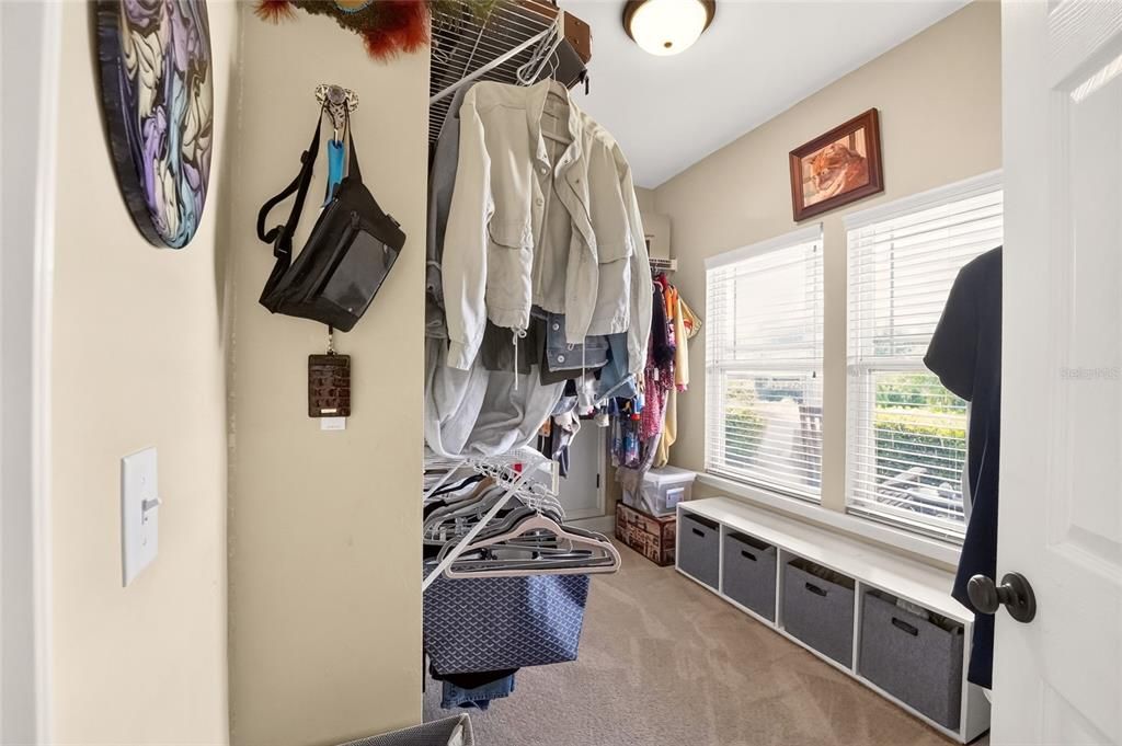 For Sale: $459,900 (3 beds, 2 baths, 2174 Square Feet)