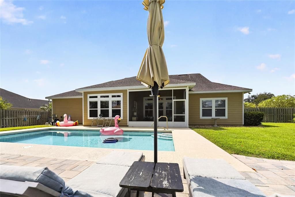 For Sale: $459,900 (3 beds, 2 baths, 2174 Square Feet)