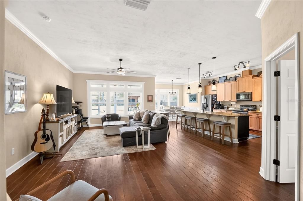 For Sale: $459,900 (3 beds, 2 baths, 2174 Square Feet)