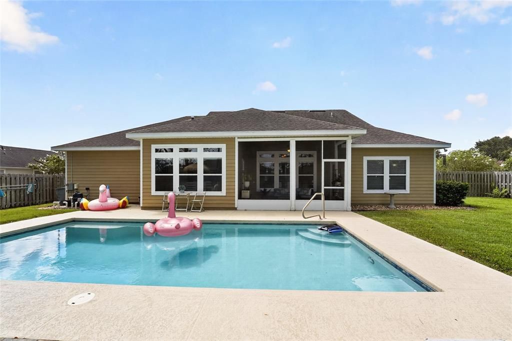 For Sale: $459,900 (3 beds, 2 baths, 2174 Square Feet)