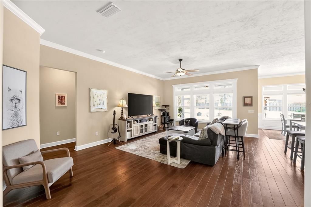 For Sale: $459,900 (3 beds, 2 baths, 2174 Square Feet)