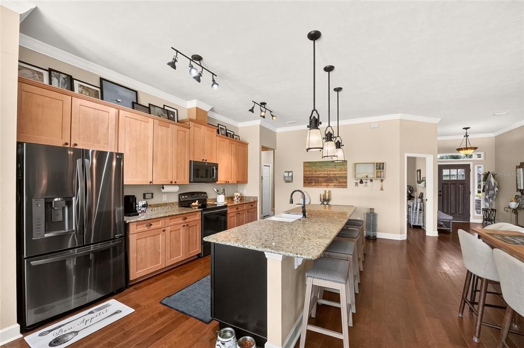 For Sale: $459,900 (3 beds, 2 baths, 2174 Square Feet)