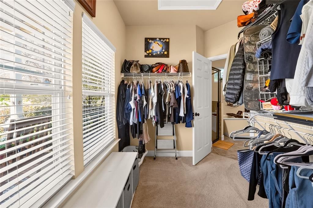 For Sale: $459,900 (3 beds, 2 baths, 2174 Square Feet)