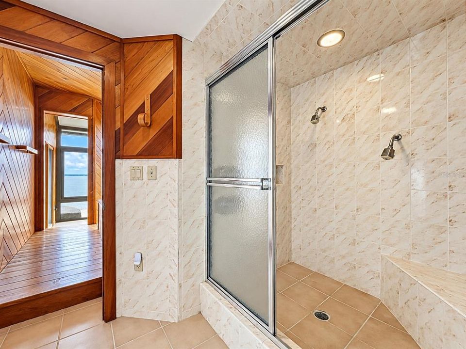 En Venta: $3,250,000 (4 camas, 4 baños, 5995 Pies cuadrados)
