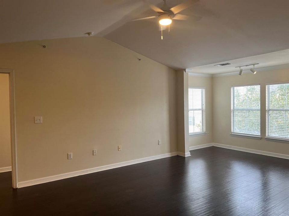 В аренду: $1,525 (2 спален, 2 ванн, 1205 Квадратных фут)