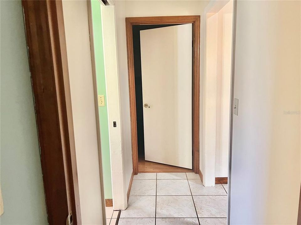 На продажу: $230,000 (3 спален, 2 ванн, 1549 Квадратных фут)