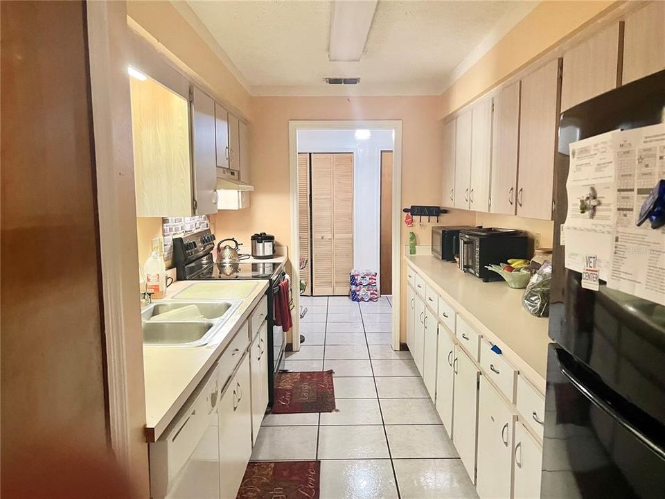 На продажу: $230,000 (3 спален, 2 ванн, 1549 Квадратных фут)