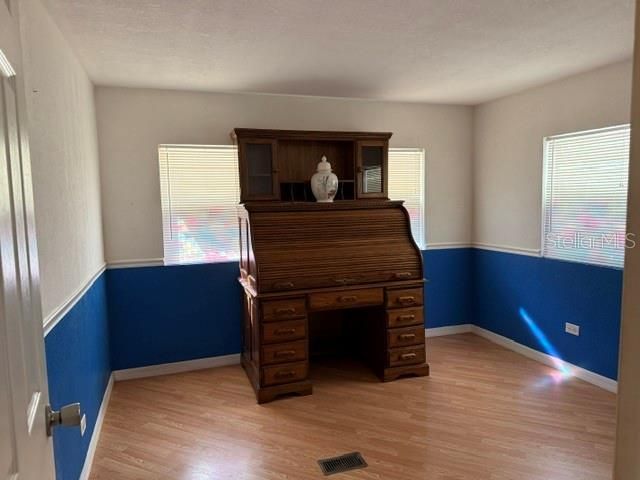 En Venta: $224,000 (3 camas, 3 baños, 1344 Pies cuadrados)