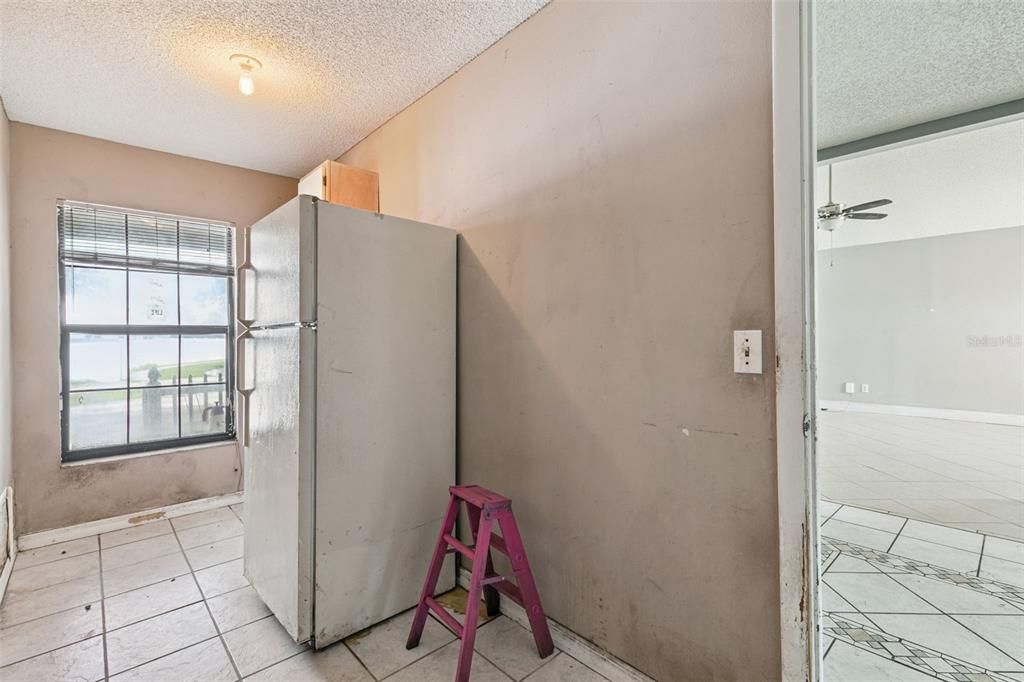 На продажу: $275,000 (3 спален, 2 ванн, 1998 Квадратных фут)