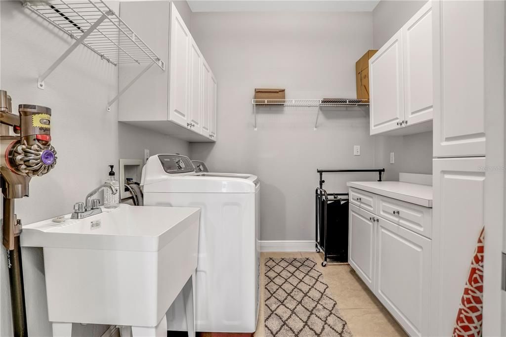 For Sale: $765,000 (3 beds, 2 baths, 2678 Square Feet)