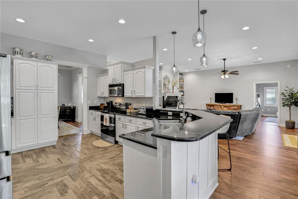 For Sale: $765,000 (3 beds, 2 baths, 2678 Square Feet)