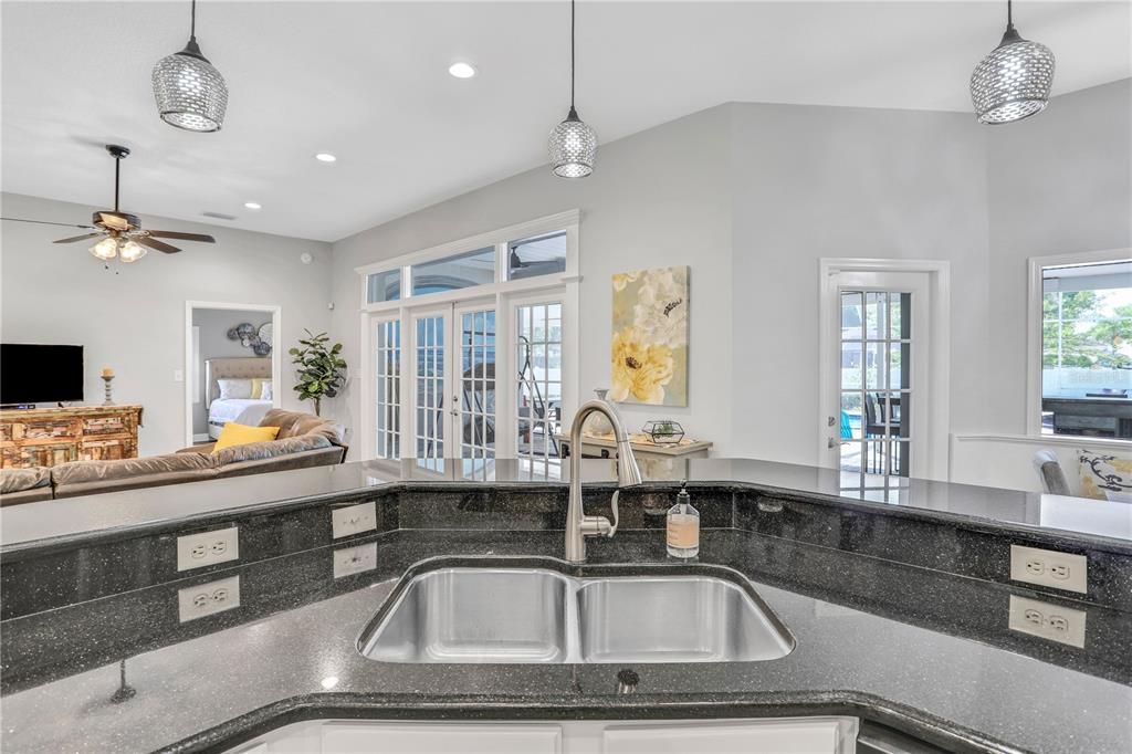 For Sale: $765,000 (3 beds, 2 baths, 2678 Square Feet)