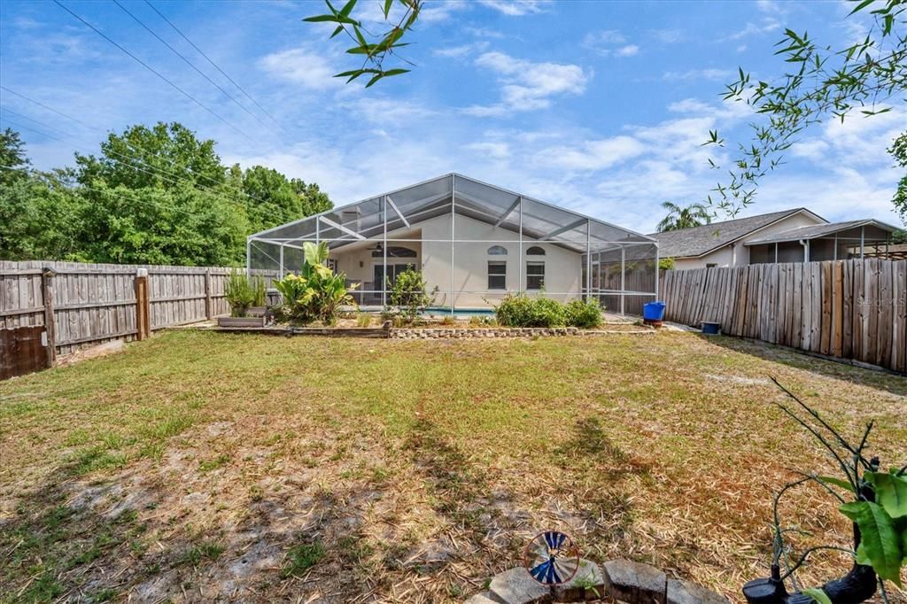 For Rent: $3,150 (4 beds, 2 baths, 2074 Square Feet)
