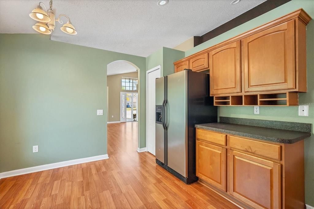 For Rent: $3,150 (4 beds, 2 baths, 2074 Square Feet)