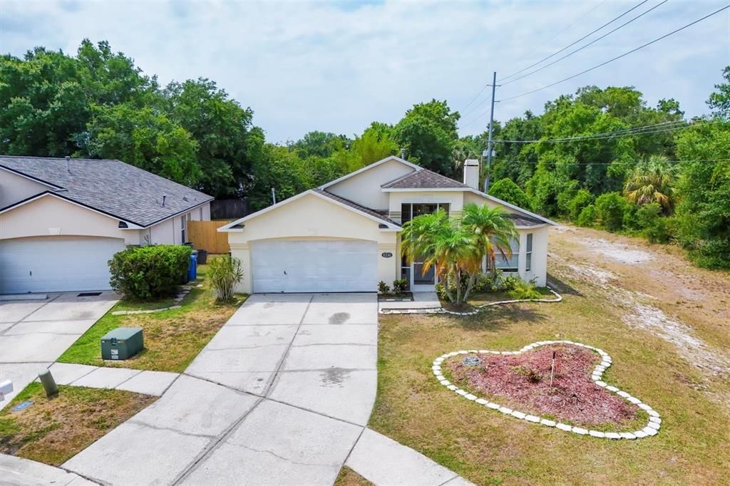 For Rent: $3,150 (4 beds, 2 baths, 2074 Square Feet)