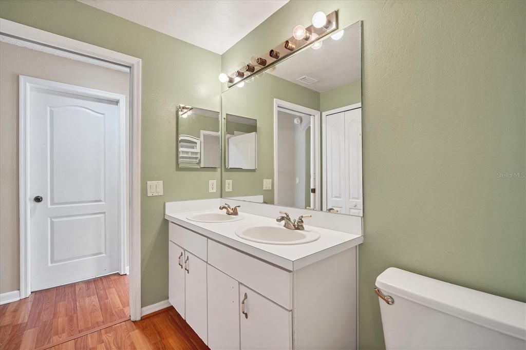 For Rent: $3,150 (4 beds, 2 baths, 2074 Square Feet)
