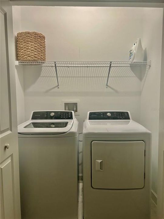 En Venta: $375,000 (3 camas, 2 baños, 1887 Pies cuadrados)