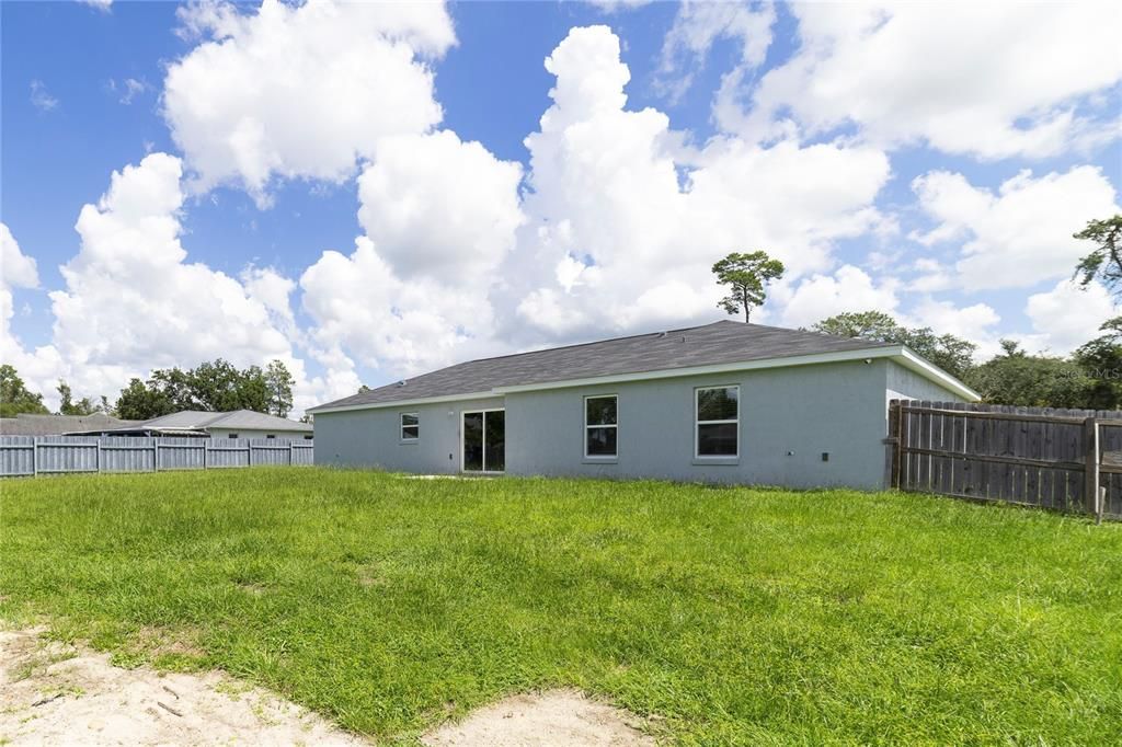 En Venta: $259,900 (4 camas, 2 baños, 1609 Pies cuadrados)