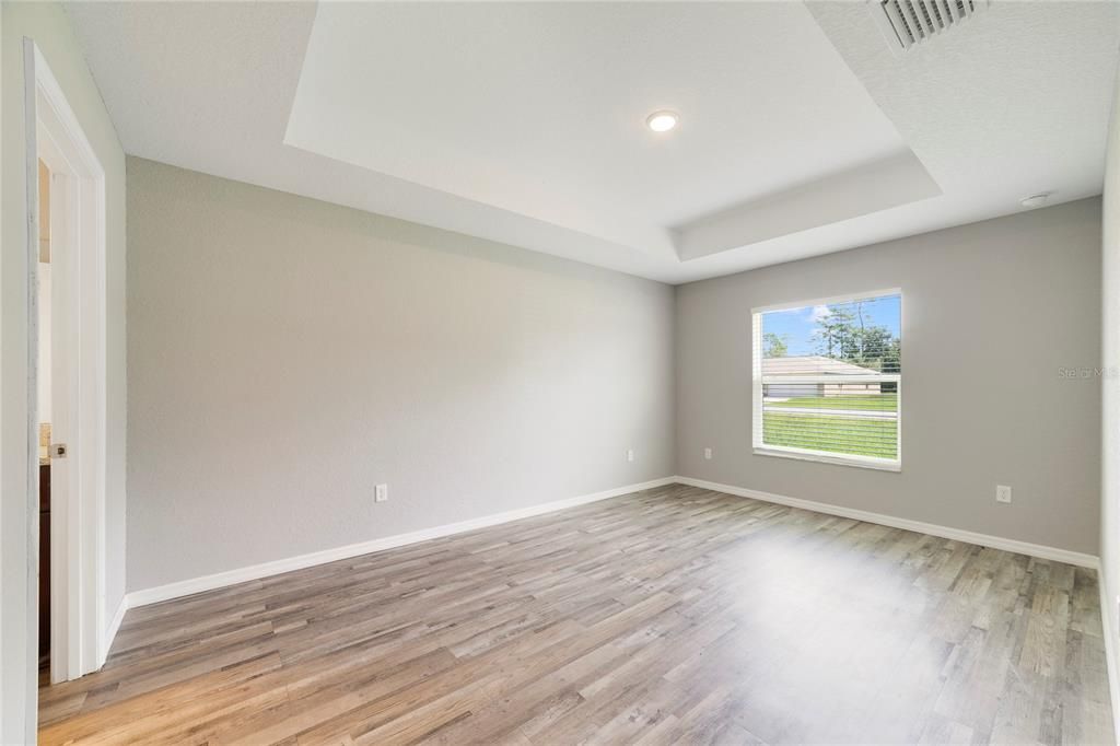 En Venta: $259,900 (4 camas, 2 baños, 1609 Pies cuadrados)
