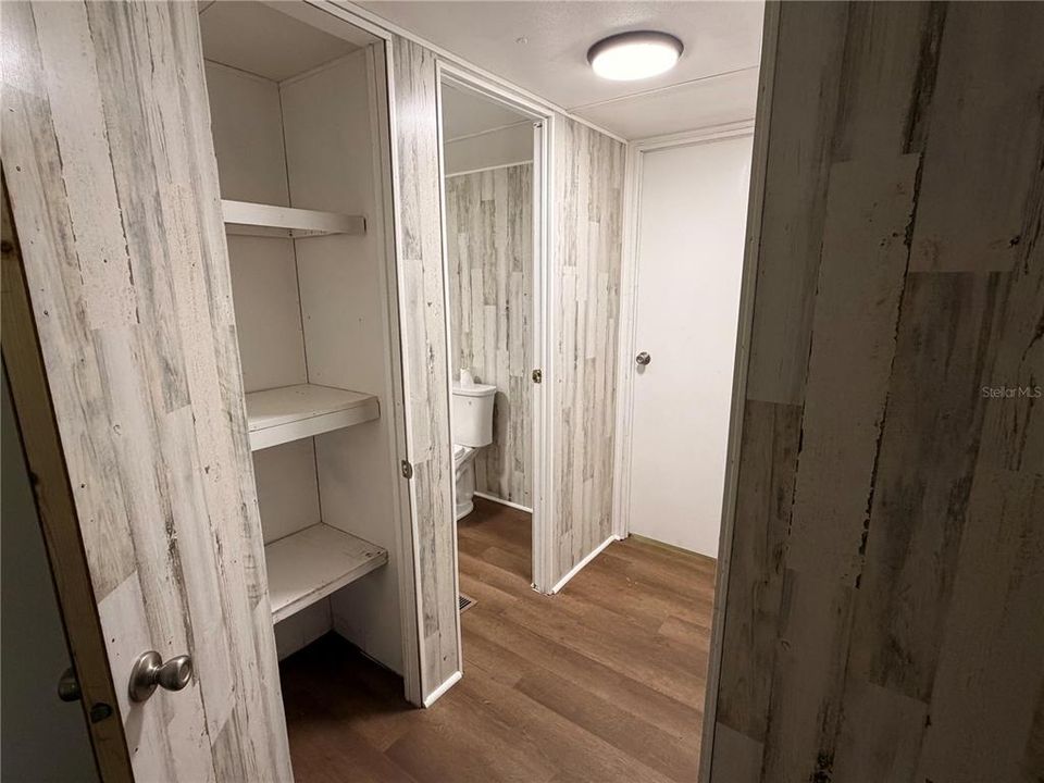 For Sale: $125,000 (2 beds, 1 baths, 672 Square Feet)