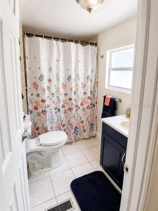 For Sale: $175,000 (3 beds, 2 baths, 1344 Square Feet)