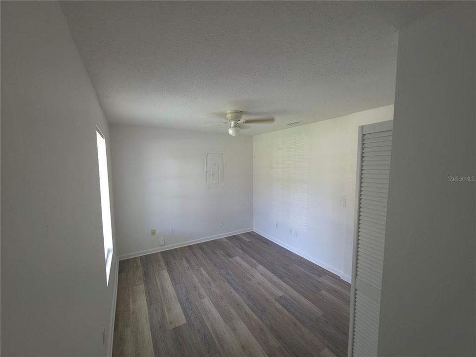 For Rent: $1,950 (3 beds, 2 baths, 1476 Square Feet)