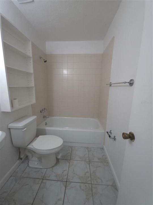For Rent: $1,950 (3 beds, 2 baths, 1476 Square Feet)