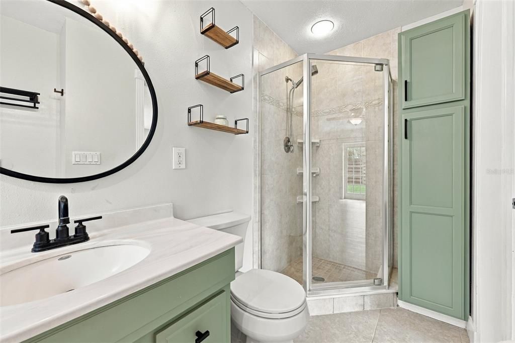 For Sale: $535,000 (4 beds, 2 baths, 1944 Square Feet)