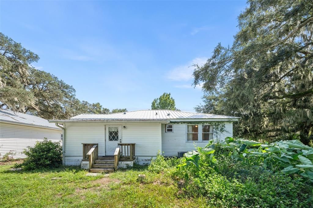 En Venta: $265,000 (4 camas, 2 baños, 1262 Pies cuadrados)