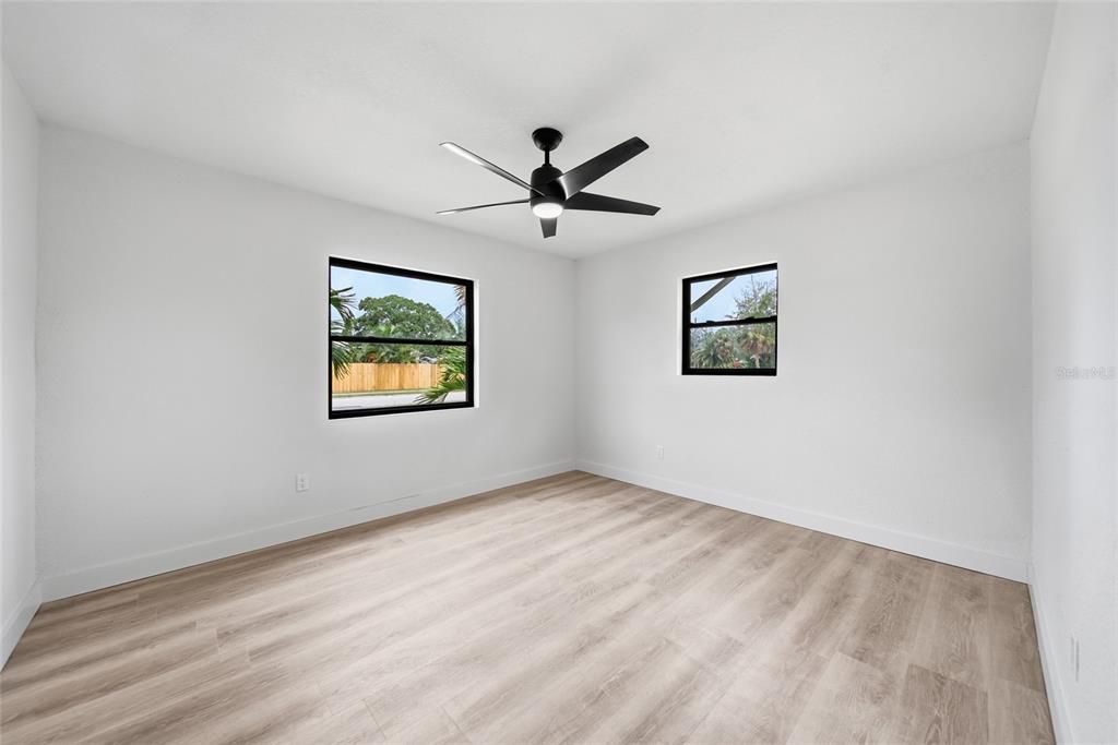 For Sale: $399,900 (3 beds, 2 baths, 1670 Square Feet)