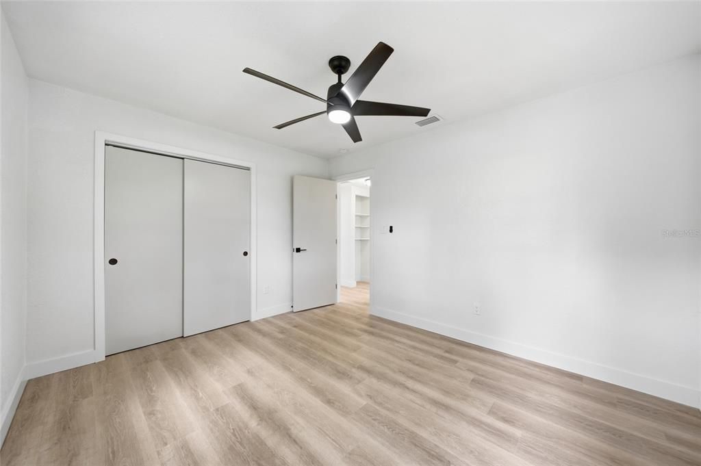 For Sale: $399,900 (3 beds, 2 baths, 1670 Square Feet)