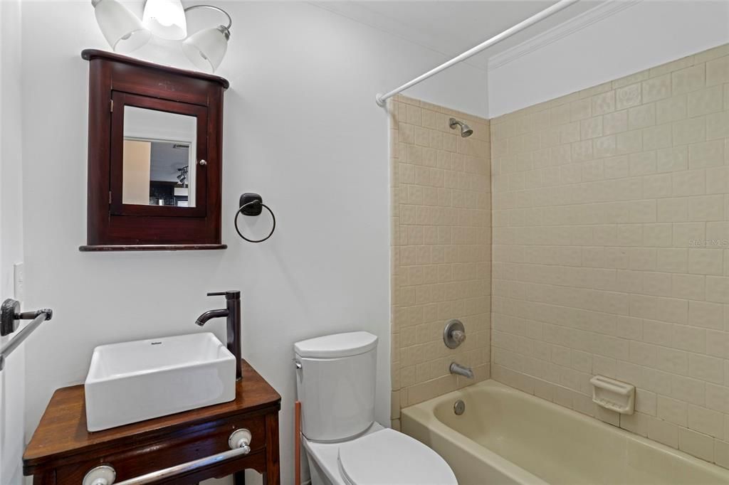 En Venta: $225,000 (2 camas, 2 baños, 1083 Pies cuadrados)