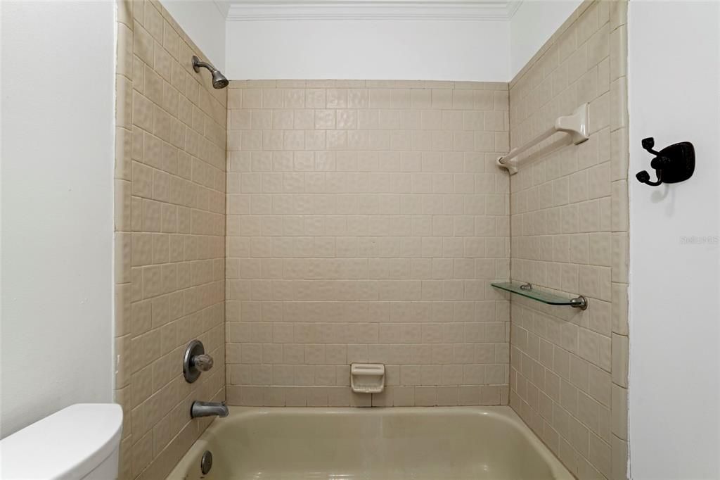 En Venta: $225,000 (2 camas, 2 baños, 1083 Pies cuadrados)