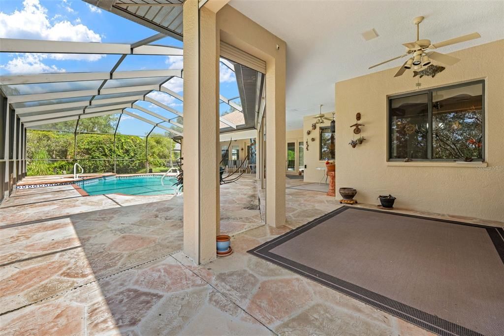 En Venta: $1,100,000 (3 camas, 4 baños, 3098 Pies cuadrados)
