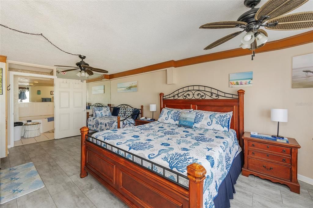 En Venta: $185,000 (1 camas, 2 baños, 691 Pies cuadrados)