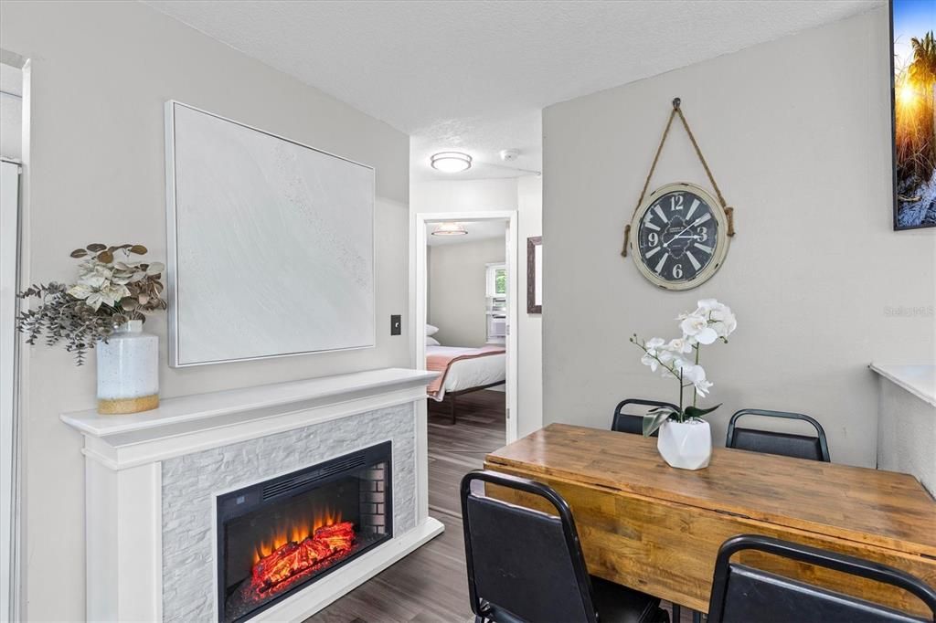 For Sale: $350,000 (3 beds, 2 baths, 1248 Square Feet)