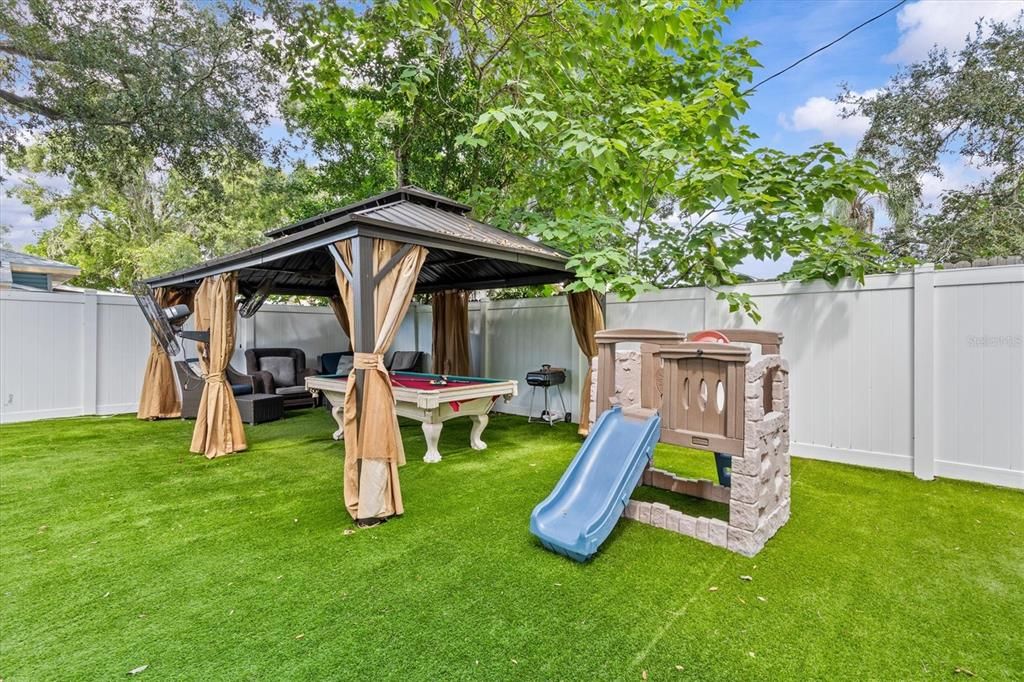 For Sale: $350,000 (3 beds, 2 baths, 1248 Square Feet)