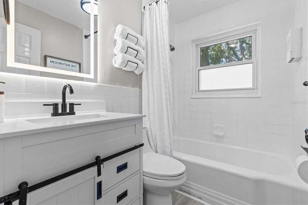 For Sale: $350,000 (3 beds, 2 baths, 1248 Square Feet)