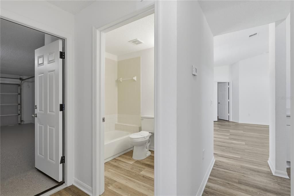 На продажу: $269,900 (3 спален, 2 ванн, 1376 Квадратных фут)