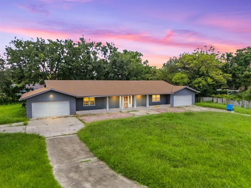 For Sale: $699,990 (3 beds, 2 baths, 2980 Square Feet)