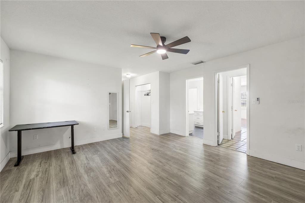 For Sale: $699,990 (3 beds, 2 baths, 2980 Square Feet)