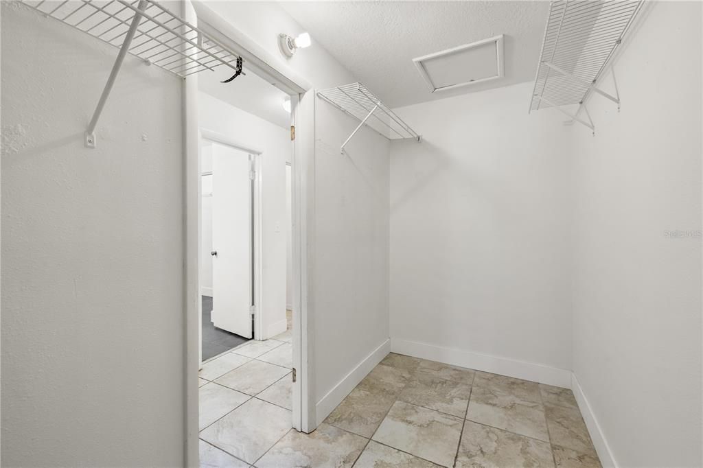 For Sale: $699,990 (3 beds, 2 baths, 2980 Square Feet)
