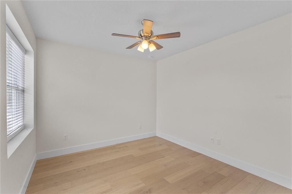 For Sale: $619,000 (5 beds, 4 baths, 3272 Square Feet)
