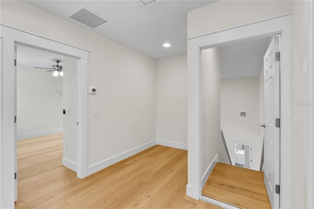 For Sale: $619,000 (5 beds, 4 baths, 3272 Square Feet)