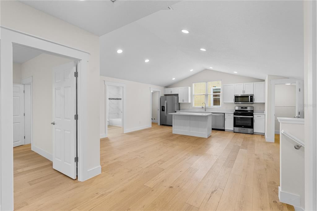 For Sale: $619,000 (5 beds, 4 baths, 3272 Square Feet)