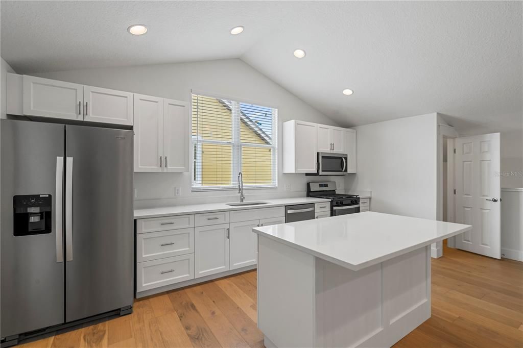 For Sale: $619,000 (5 beds, 4 baths, 3272 Square Feet)