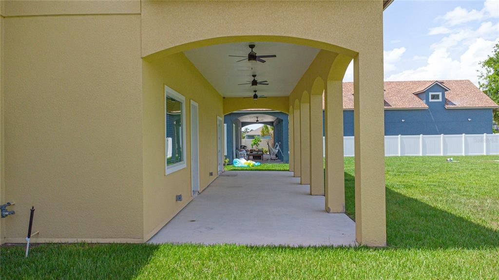For Sale: $619,000 (5 beds, 4 baths, 3272 Square Feet)